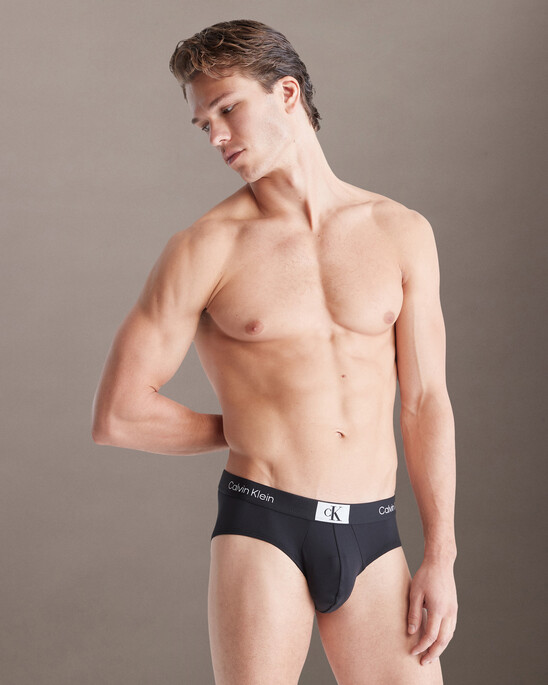 Briefs | Calvin Klein Hong Kong