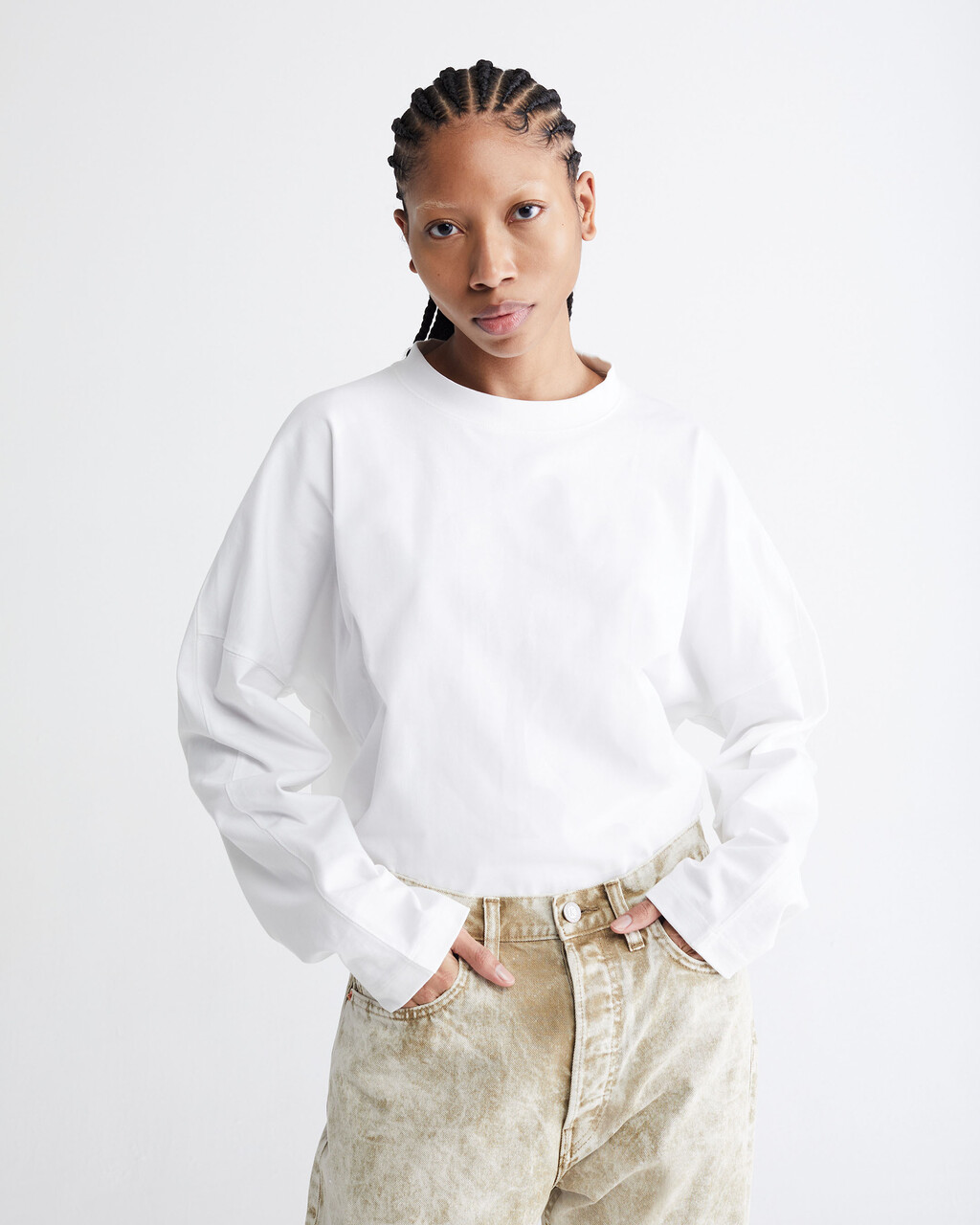 STANDARDS COMPACT COTTON LONG SLEEVE TEE, BRILLIANT WHITE, hi-res