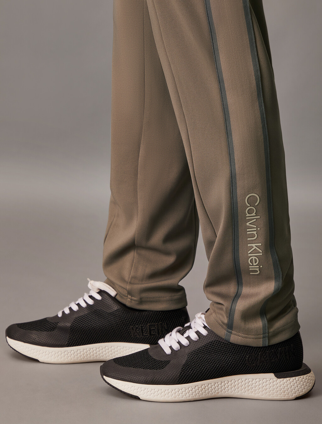 Sport Icon Tricot Sweatpants, Falcon, hi-res