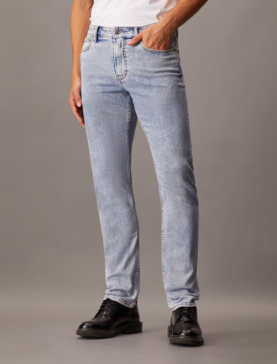 Washed Slim Jeans