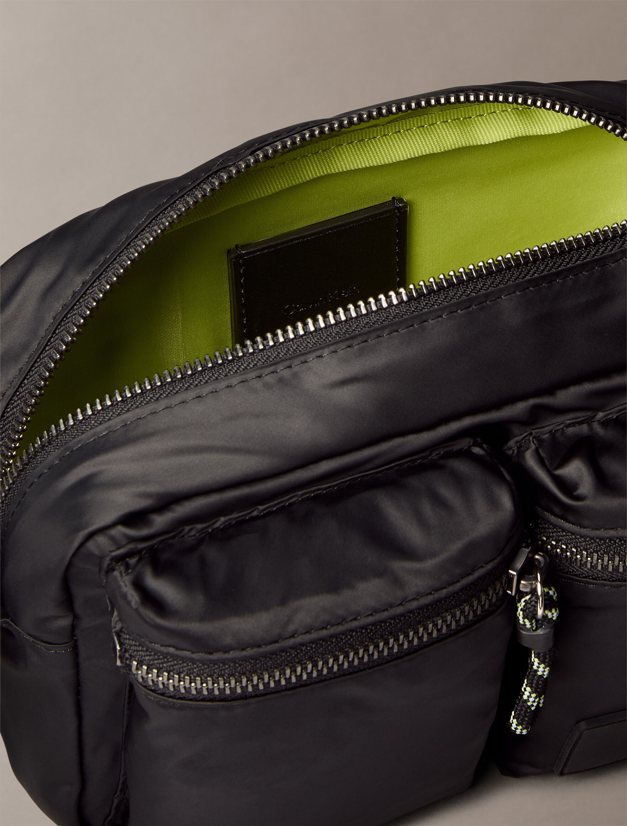 Tech Utility Camera Bag | black | Calvin Klein Hong Kong