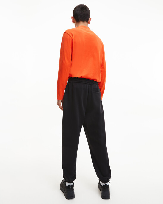 RELAXED LONG SLEEVE T-SHIRT