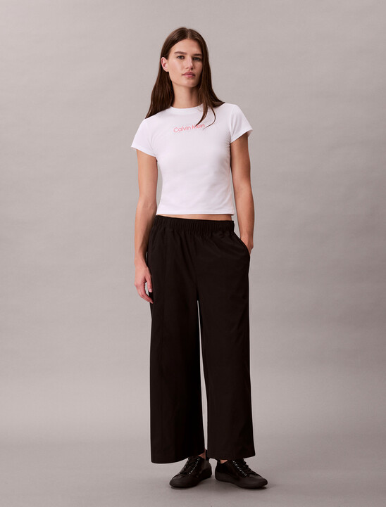 Breathable Quick-Dry Cropped Travel T-shirt