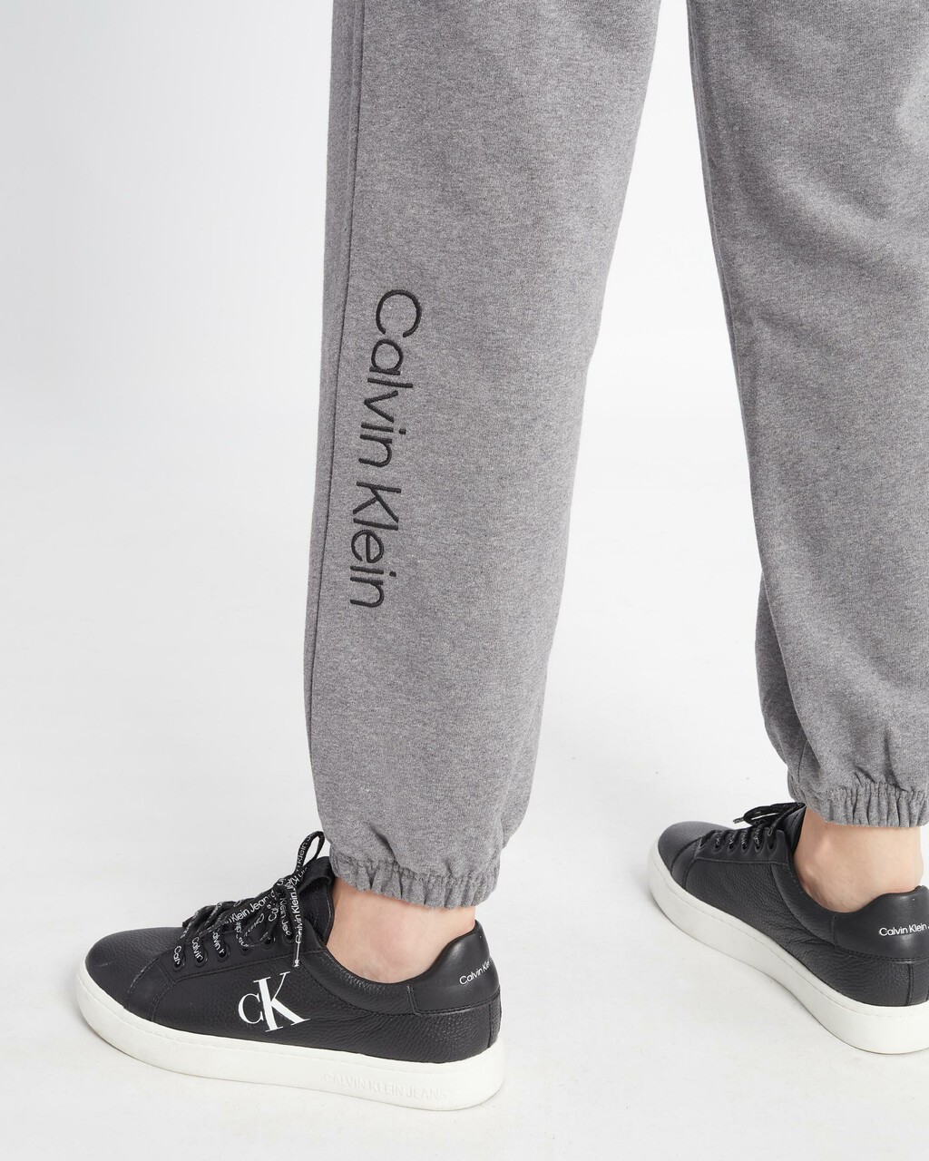 CK HERO FLEECE JOGGERS, Medium Grey Htr, hi-res