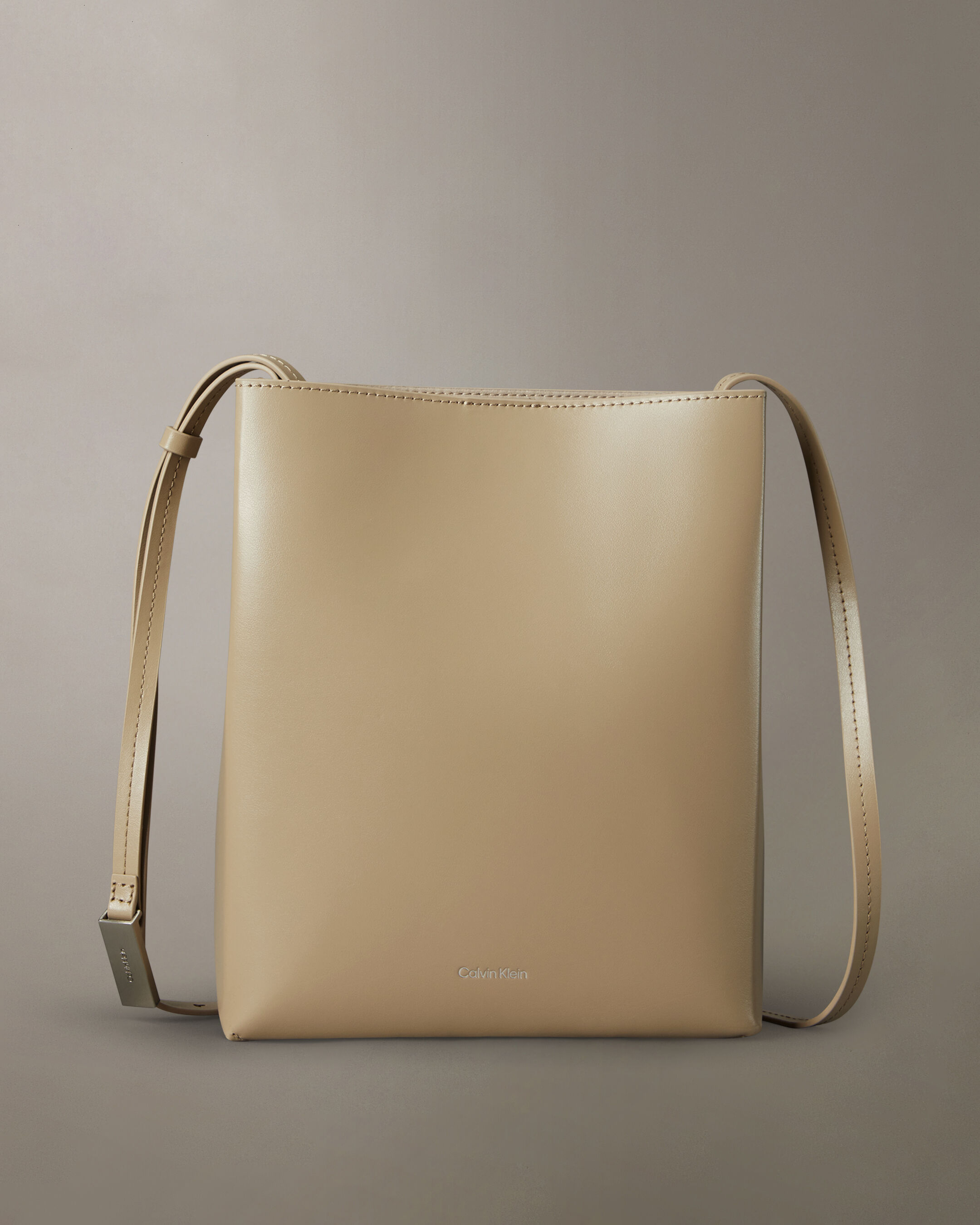 【カルバンクライン】CKJ W Crossbody Paper Leather Bag★人気 CK Paper Bag Leather Crossbody | yellow | Calvin Klein Singapore