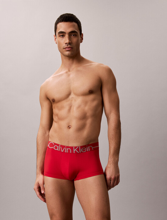 Icon 超細纖維彈性金屬感低腰平口內褲