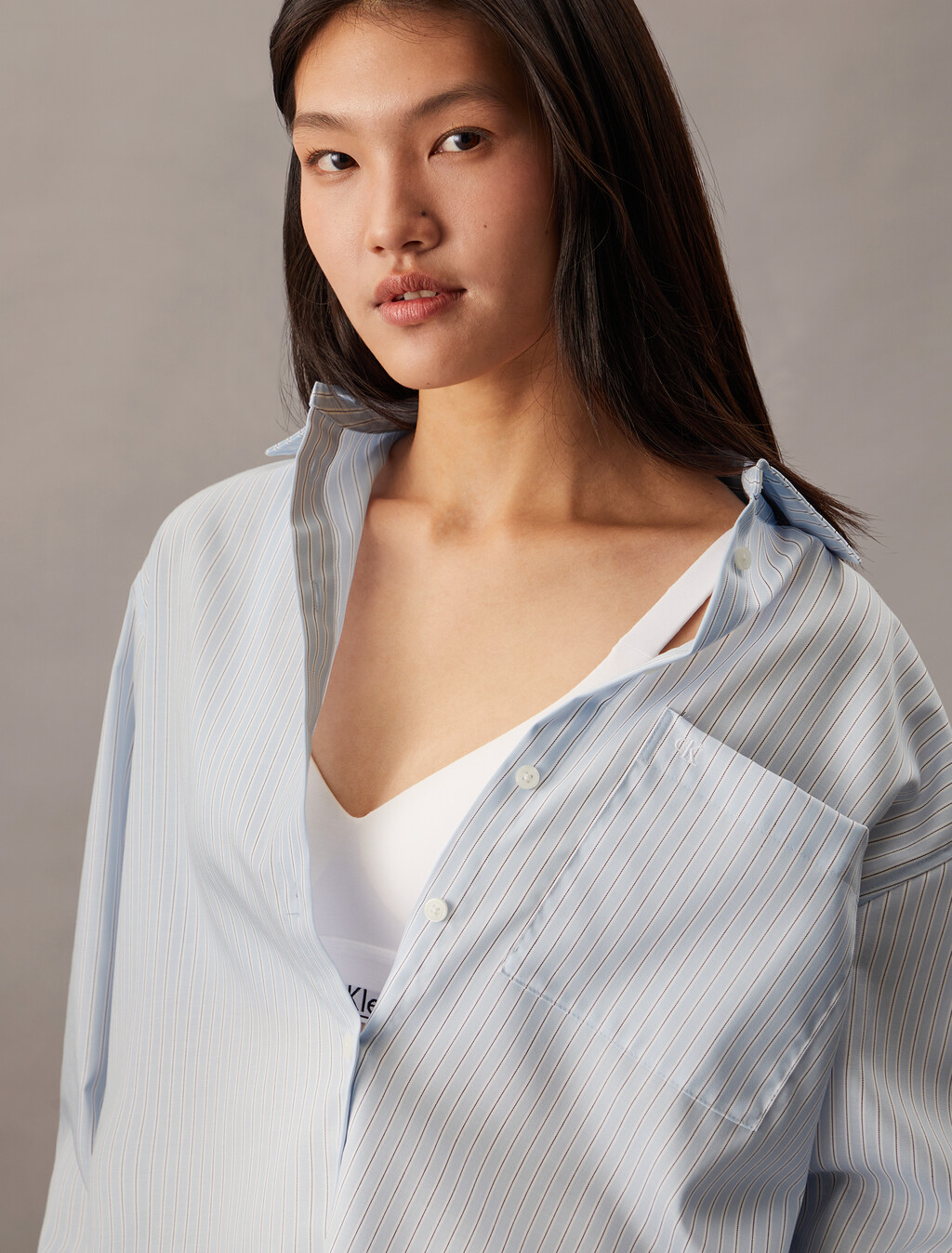 透氣 Monogram 寬鬆襯衫, 19454 CHAMBRAY BLUE/ WHITE/ NIGHT SKY STRIPE+chamb, hi-res