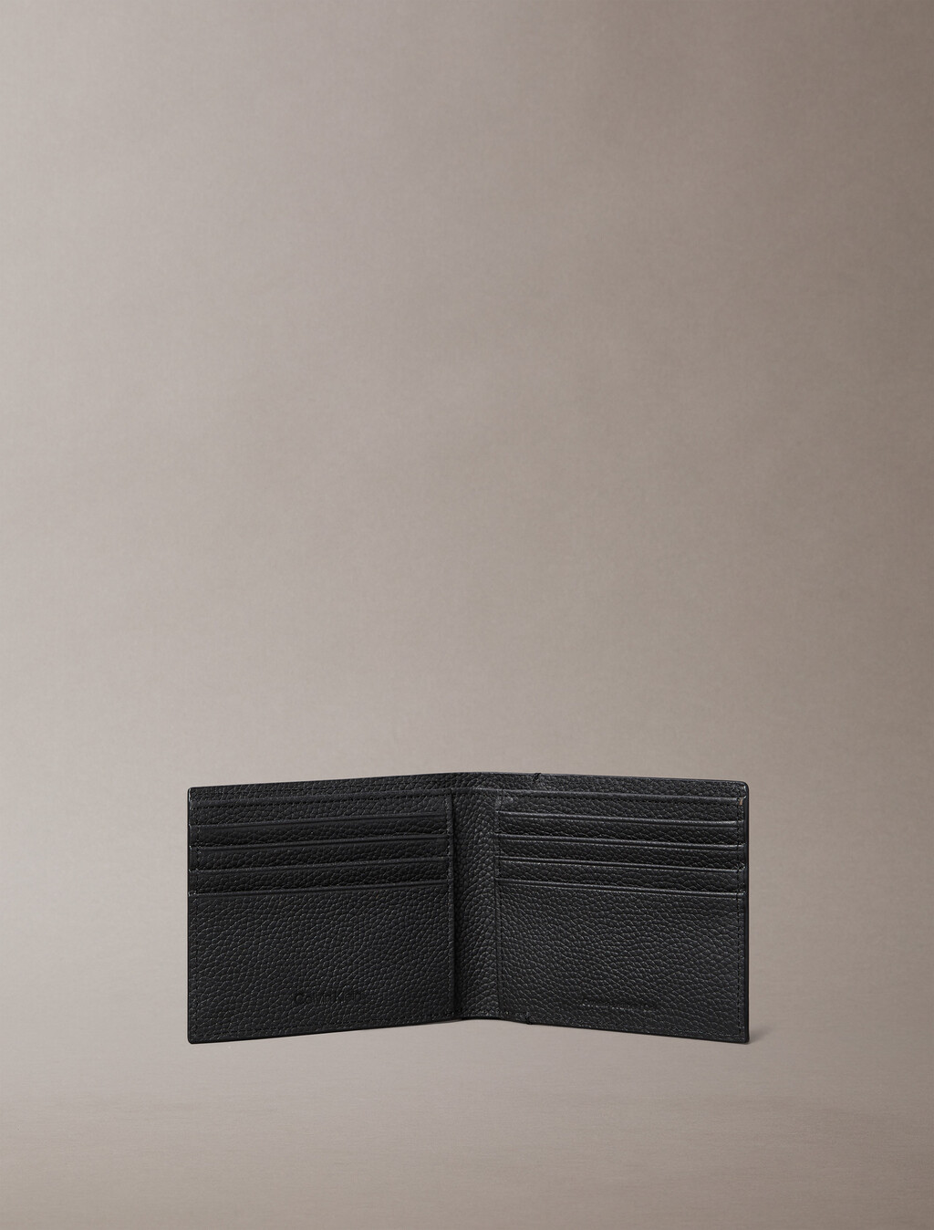 金屬燙印壓花標誌對摺式銀包, Black, hi-res