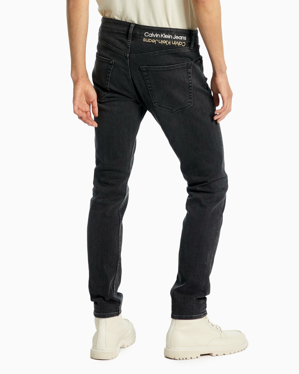 環保現代窄腳牛仔褲, Washed Black Tonal Embro, hi-res