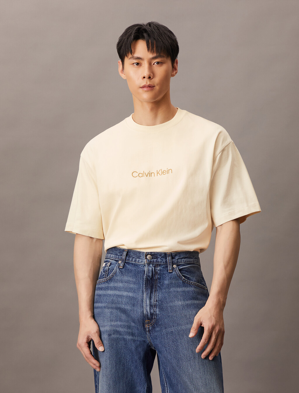 Calvin Logo 圓領上衣, Turtledove, hi-res