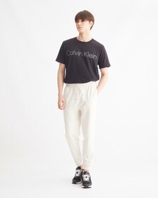 ESSENTIALS LOGO GRAPHIC TEE, BLACK BEAUTY, hi-res
