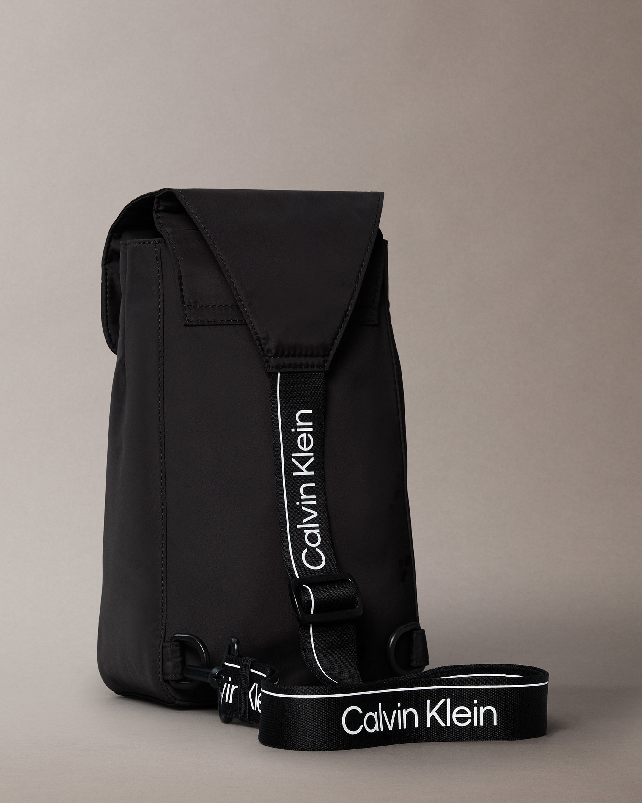 Calvin klein sling bag original deals