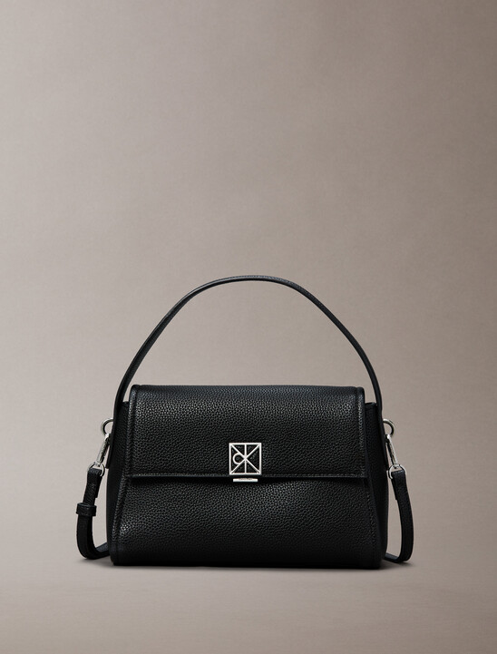 Pebble Grain Shoulder Bag