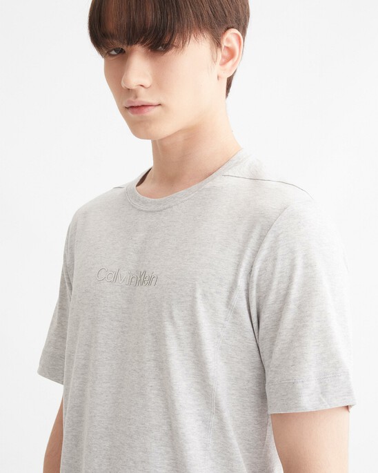 ESSENTIALS T 裇