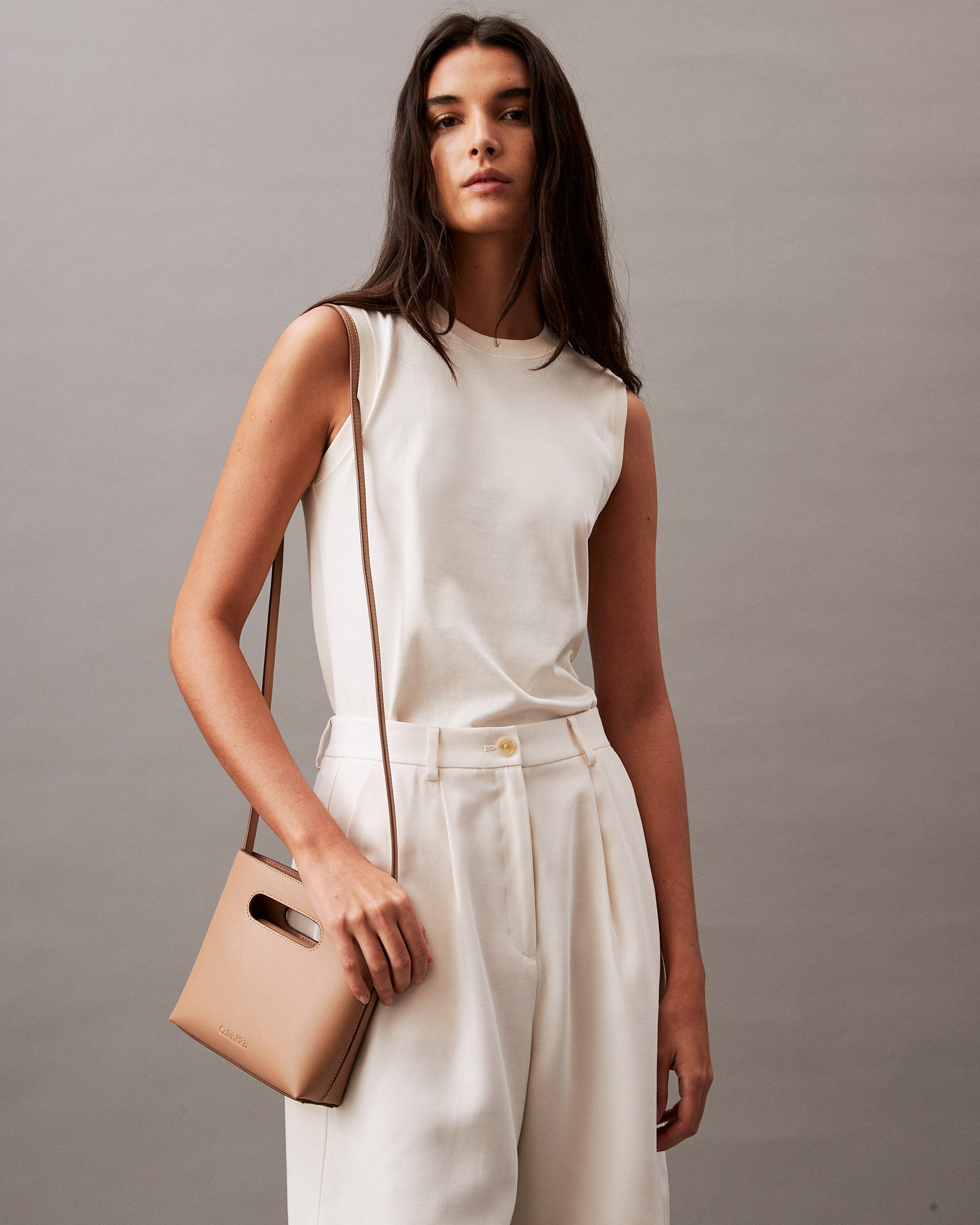 ショルダーバッグ・ポシェット   CKJ Elemental Small Cut out Tote Bag Calvin Klein CKJ Elemental Small Cut out Tote Bag (Calvin