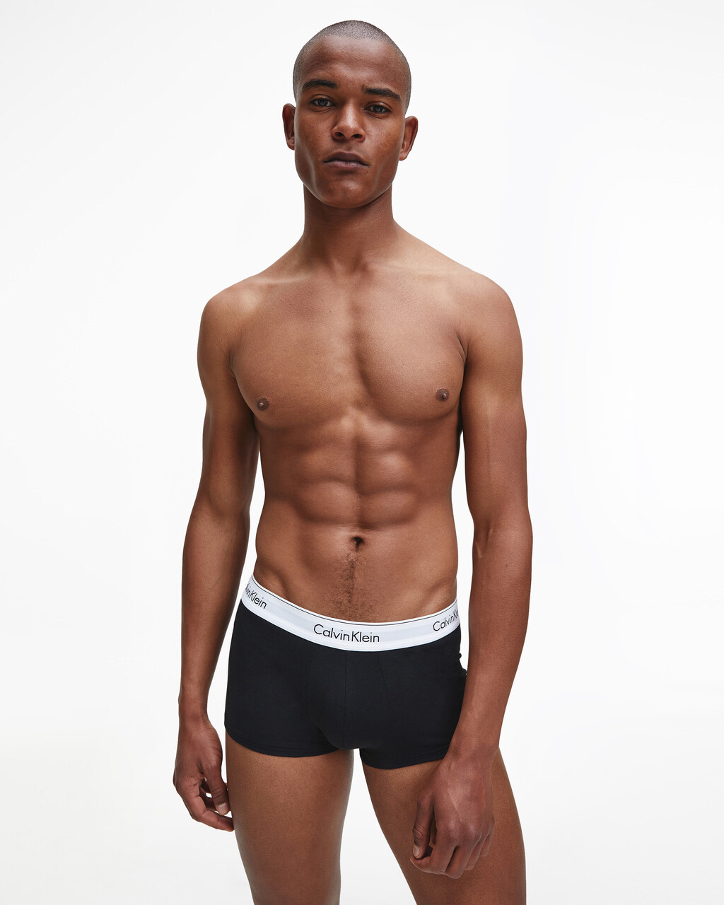 Calvin Klein thong T-back size S, 運動產品, 其他運動配件- Carousell