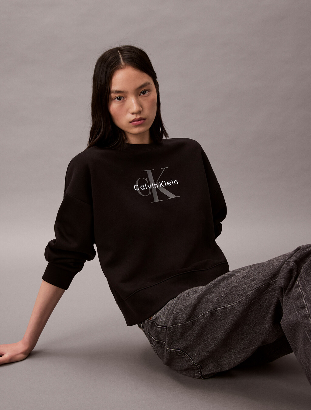 Monogram Relaxed Long Sleeve Sweatshirt, Black, hi-res