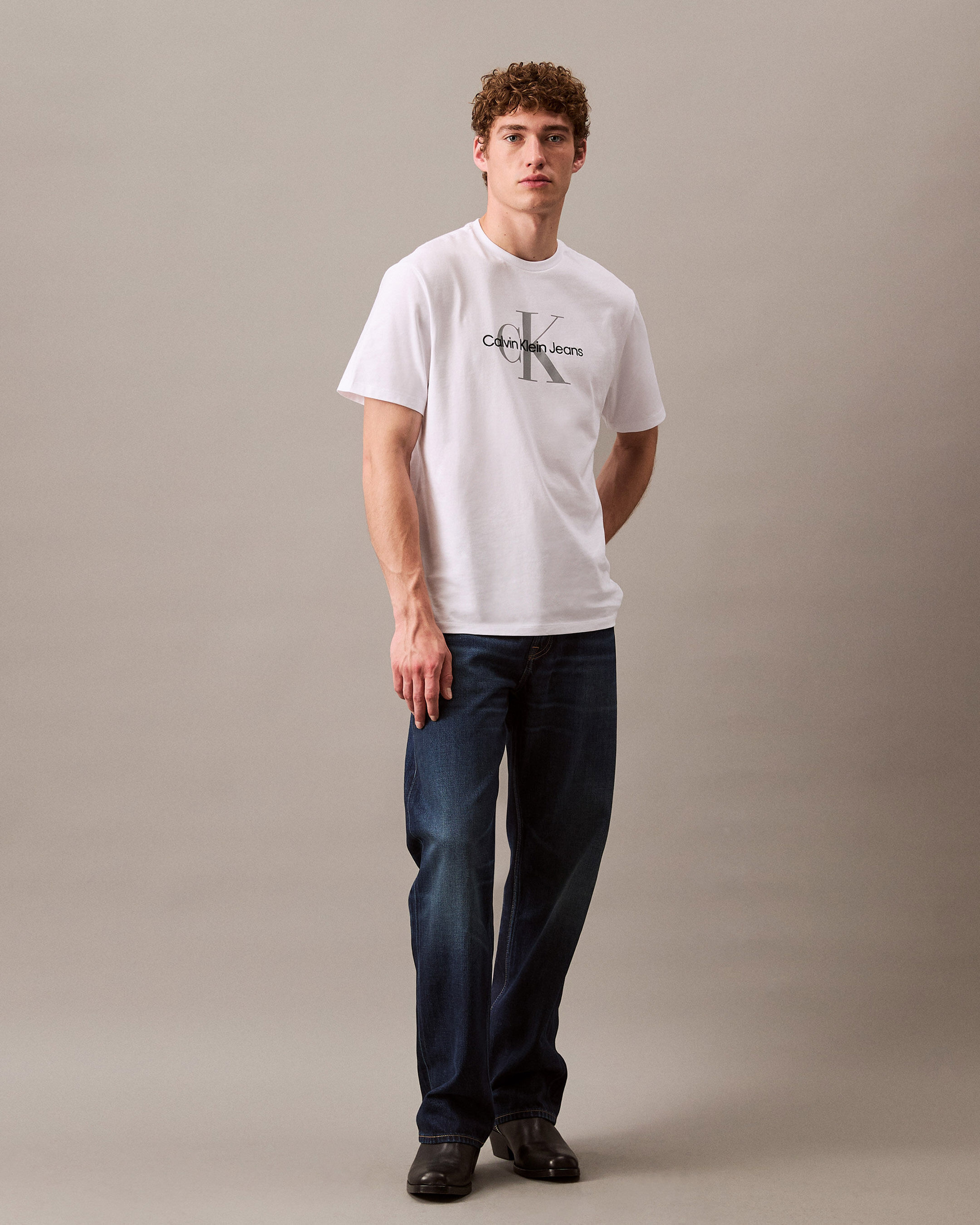 Monogram Logo Graphic Classic Crewneck T Shirt white Calvin Klein Hong Kong