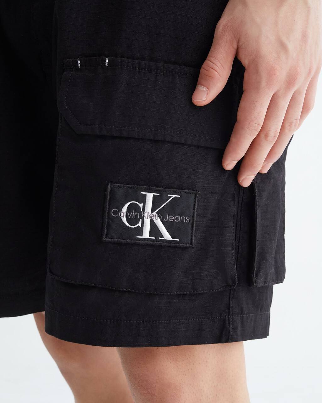 ICONIC UTILITY 多口袋工裝短褲, Ck Black, hi-res
