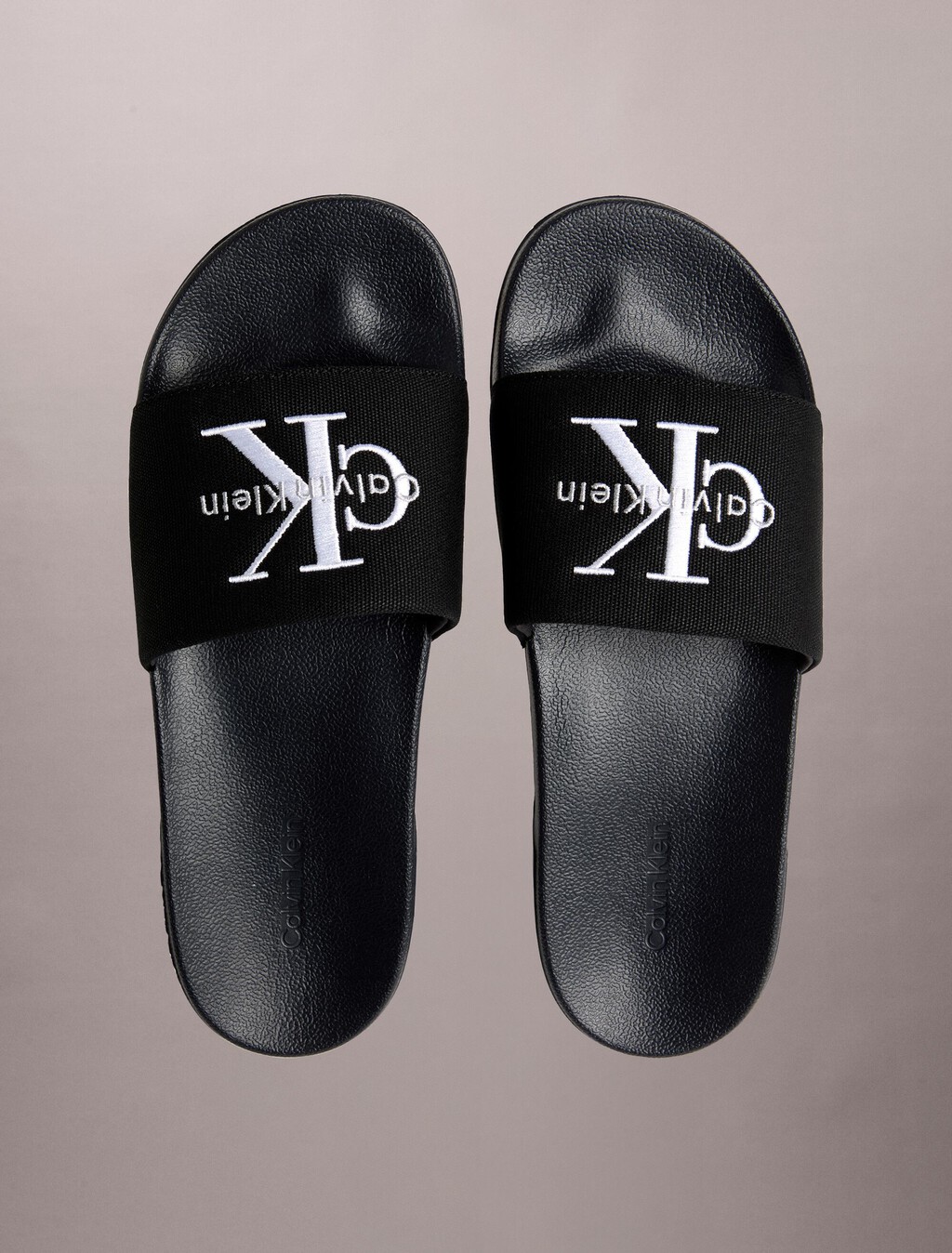 Nemo - Canvas Signature Logo Sliders, Triple Black, hi-res