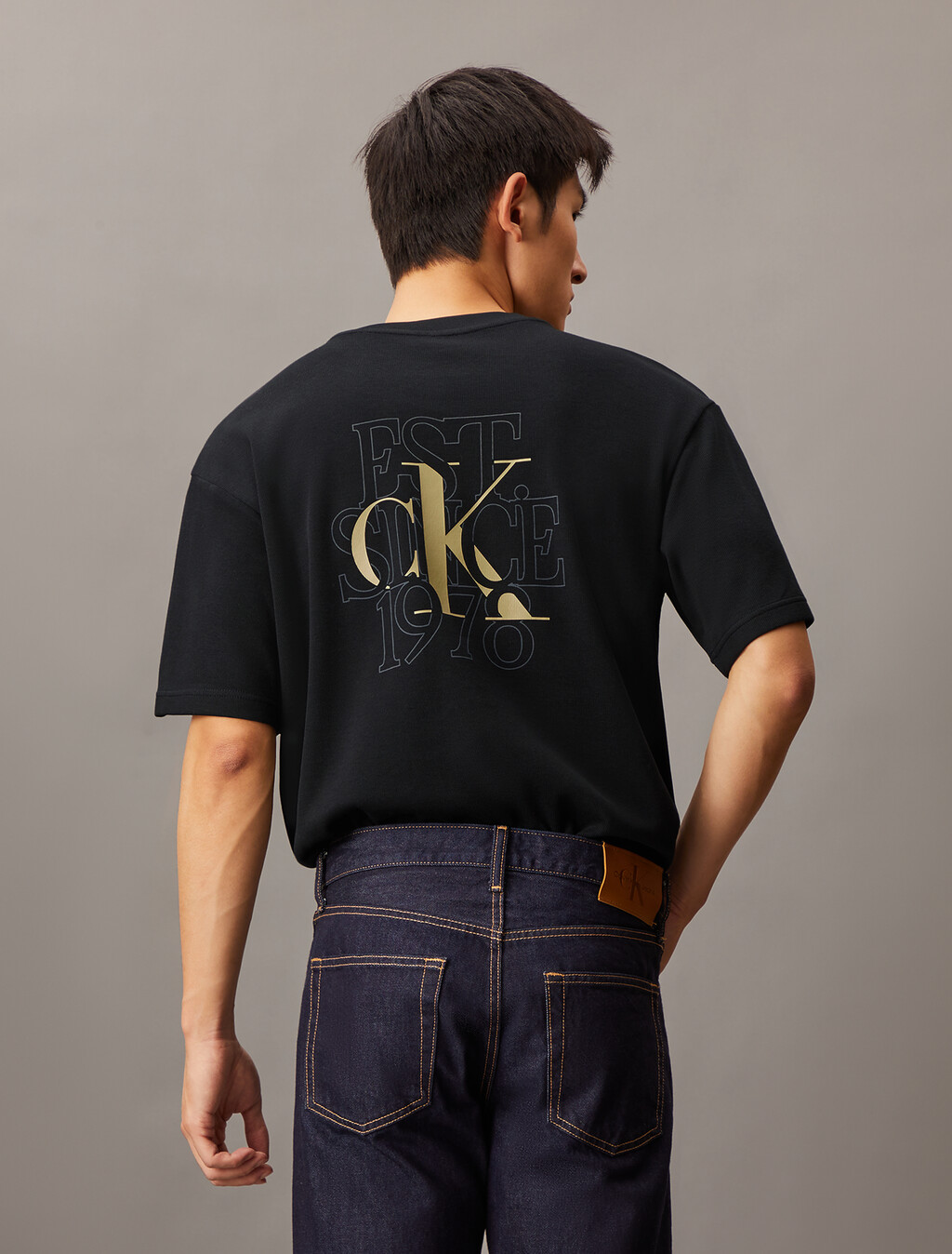 Back Monogram Short Sleeve Sweatshirt, Ck Black, hi-res