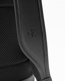CKJ MONOGRAM 柔軟校園背囊 40 厘米, MONO ALLOVER, hi-res