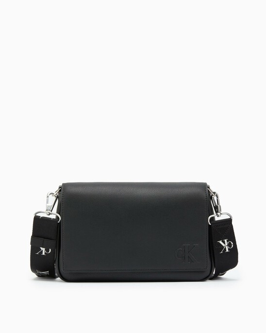 ULTRALIGHT CONVERTIBLE FLAP BAG