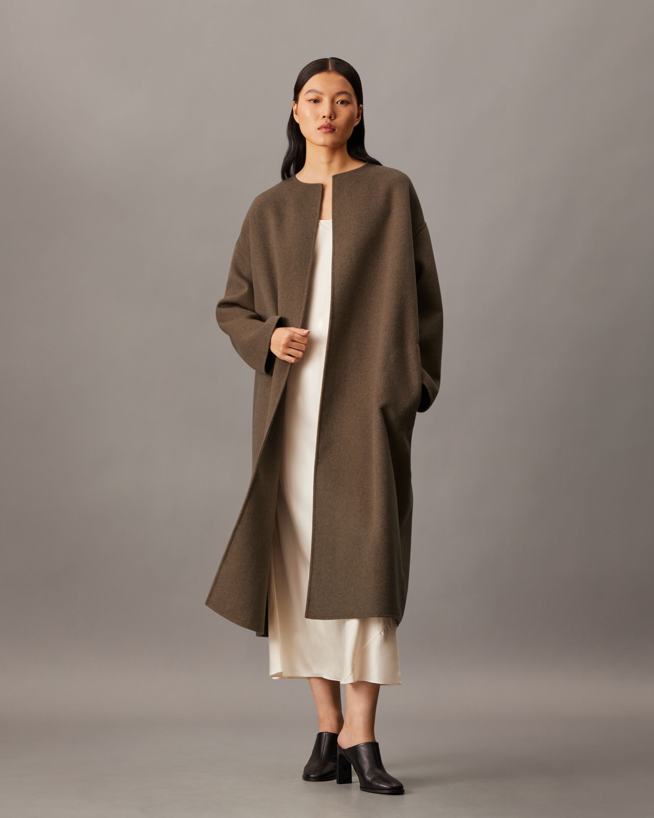 laubeblanc belted chester coat 新品未使用 20230906_5566.jpg?v=1694750038