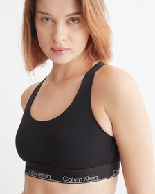 MODERN PERFORMANCE LIGHTLY LINED BRALETTE, Black, hi-res