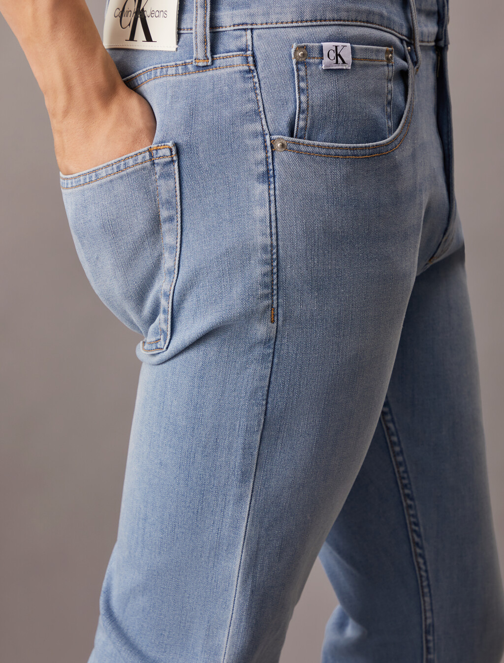 37.5 雙彈力現代窄口牛仔褲, Denim Light, hi-res
