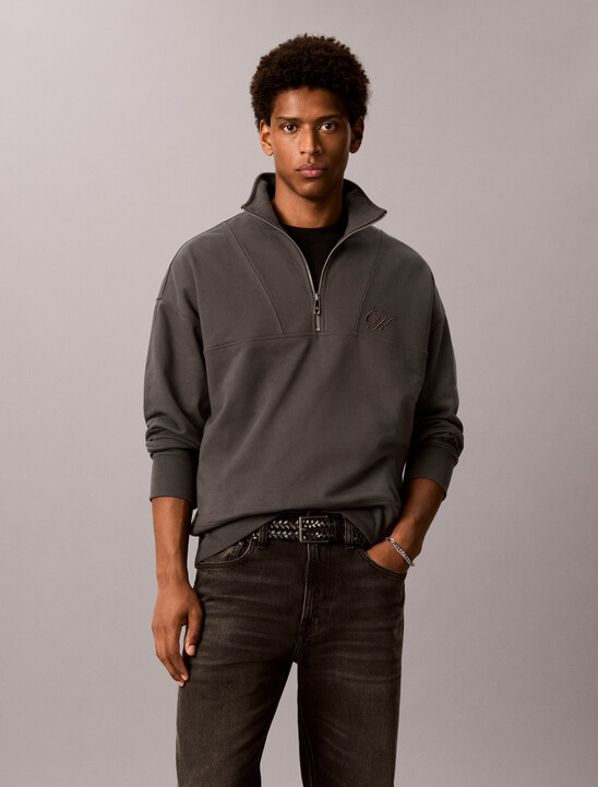 Relaxed Graphic Logo Quarter Zip Sweatshirt