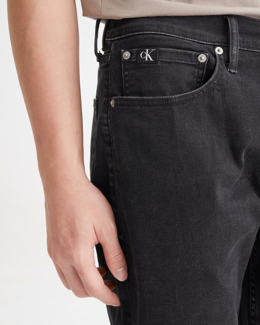 37.5 REGULAR DENIM SHORTS, Washed Black Hem Embro, hi-res