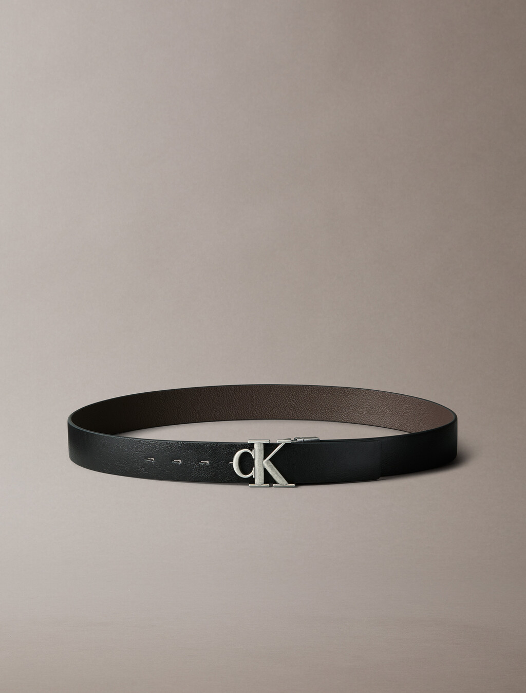 CK 搭扣雙面皮革腰帶, Black/CK Dark Brown/Antique Silver, hi-res