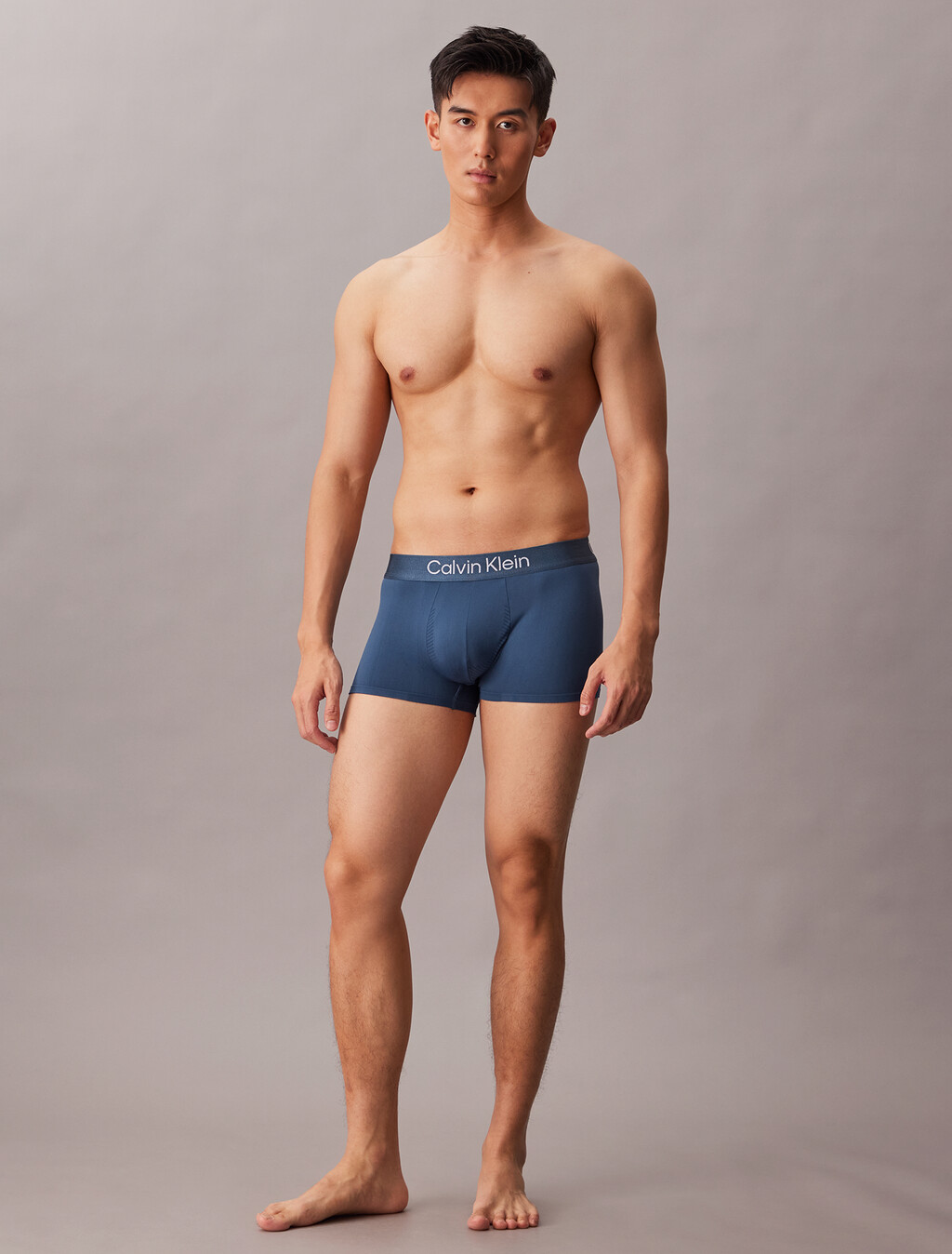 CK Pro Fit 超細纖維低腰平口內褲, Dark Denim w/ White Logo, hi-res