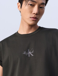 Jung Kook for Calvin Klein Monologo T 恤, Peat, hi-res