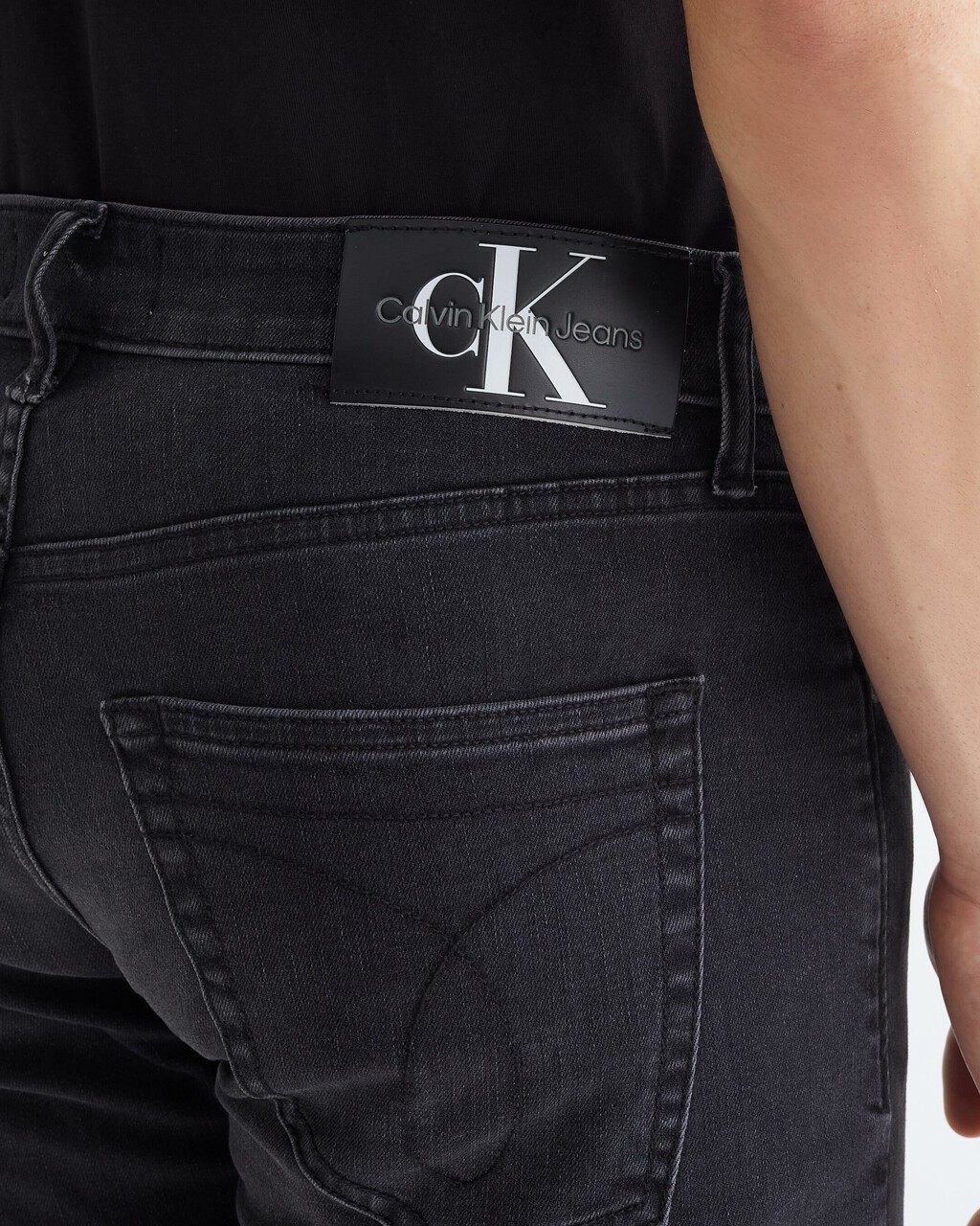 RECONSIDERED MODERN TAPER JEANS, Visual Washed Black, hi-res