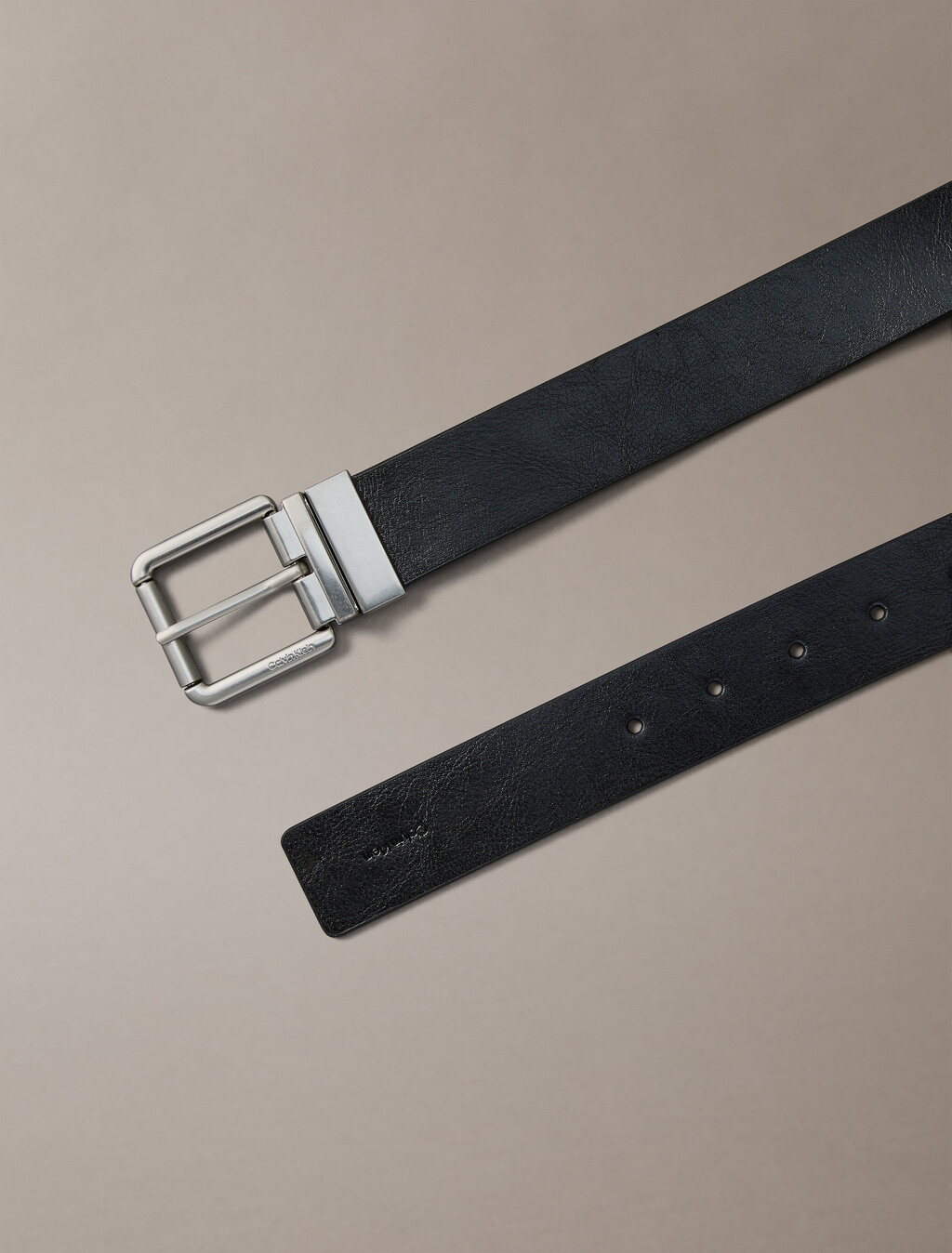 休閒滾輪扣雙面腰帶 35 公釐, Black/CK Dark Brown/Antique Silver, hi-res