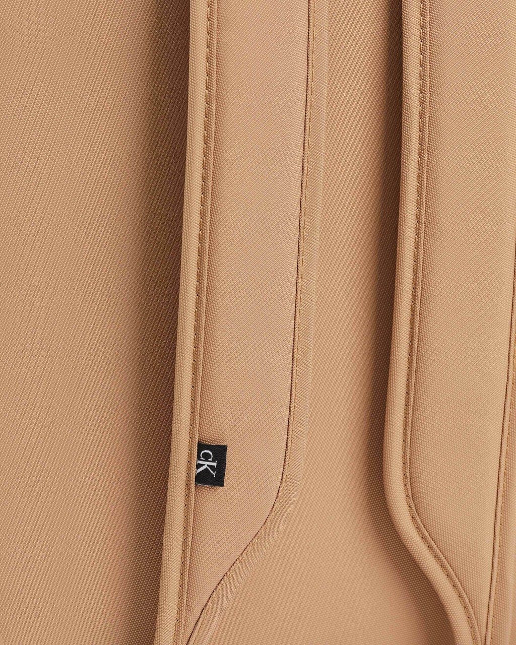 SPORT ESSENTIALS SQUARE CAMPUS BACKPACK 43 CM, TIMELESS CAMEL, hi-res