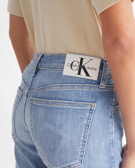 ITALIAN SELVEDGE MID RISE BOYFRIEND JEANS