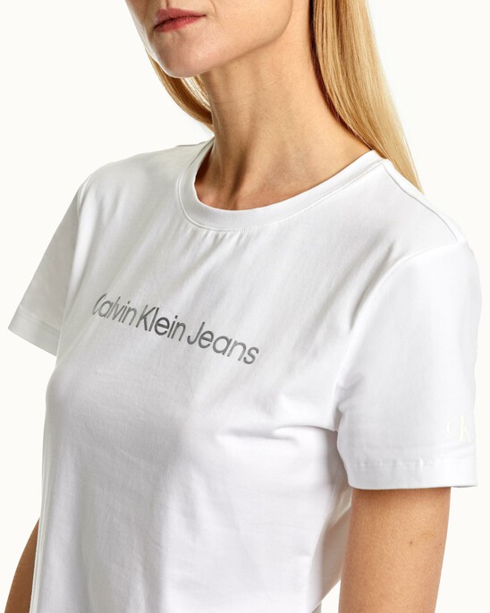 SHRUNKEN INSTITUTIONAL LOGO TEE