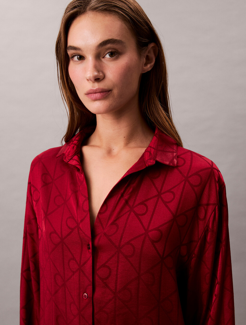 Satin Sheen Print Pyjama Shirt, 19519 GIGA SATIN SHINE EMBLEM+RED STAMP, hi-res