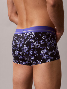 Icon 超細纖維彈性金屬感低腰平口內褲, IKAT FLORAL BLACK, hi-res