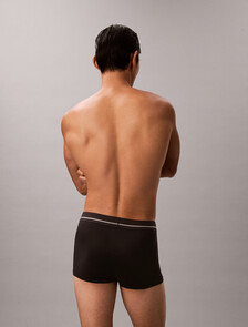 Icon 超細纖維彈性金屬感低腰平口內褲, Black, hi-res