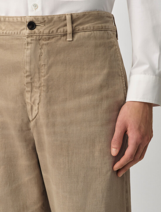 Bertie Chinos