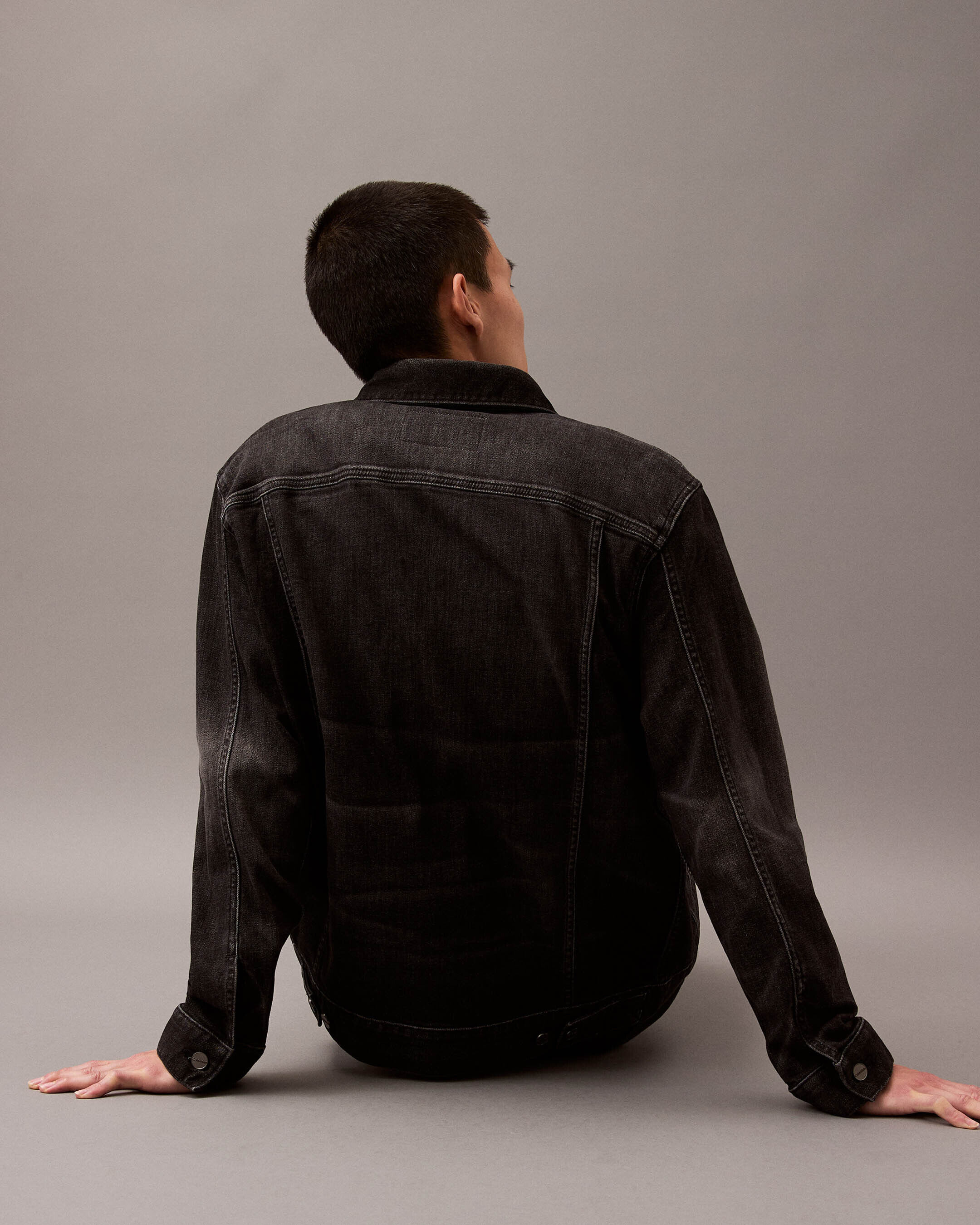 Cashmere Denim Trucker Jacket | black | Calvin Klein Hong Kong