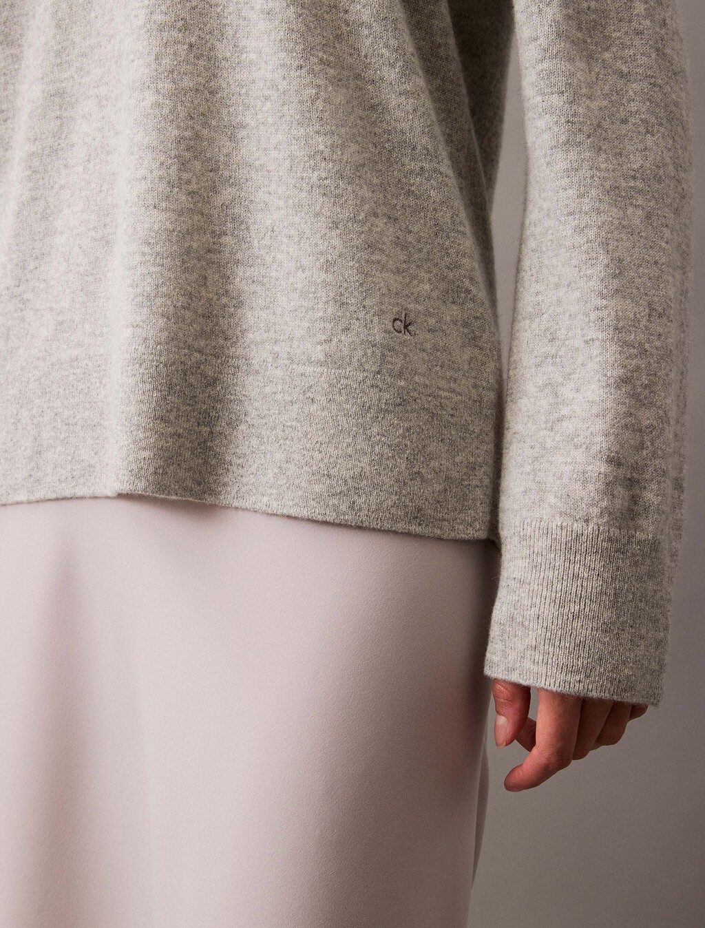 Cashmere V-Neck Sweater, B10 Grey Heather, hi-res