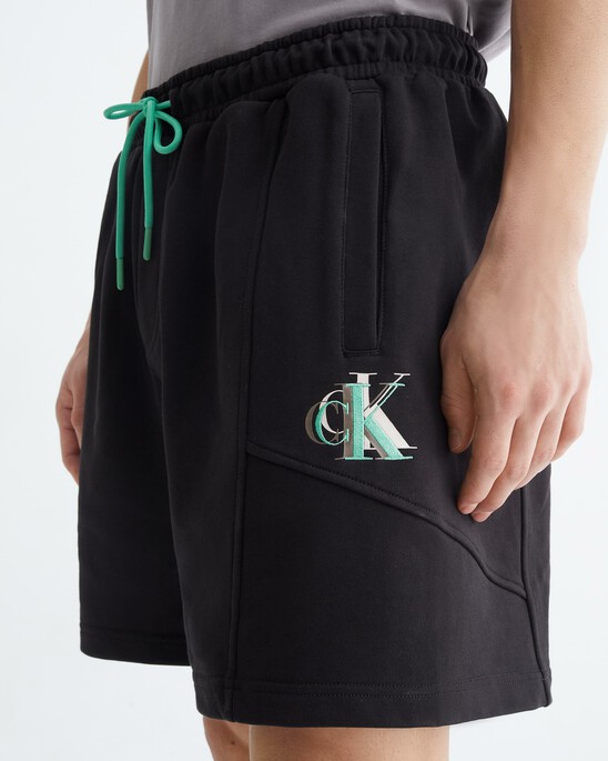 INFINITE COOL SWEAT SHORTS