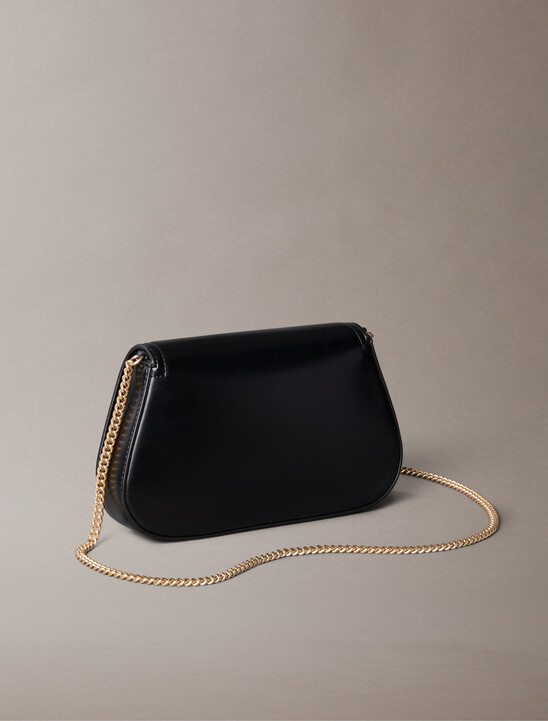 Curved Wallet with Chain Strap