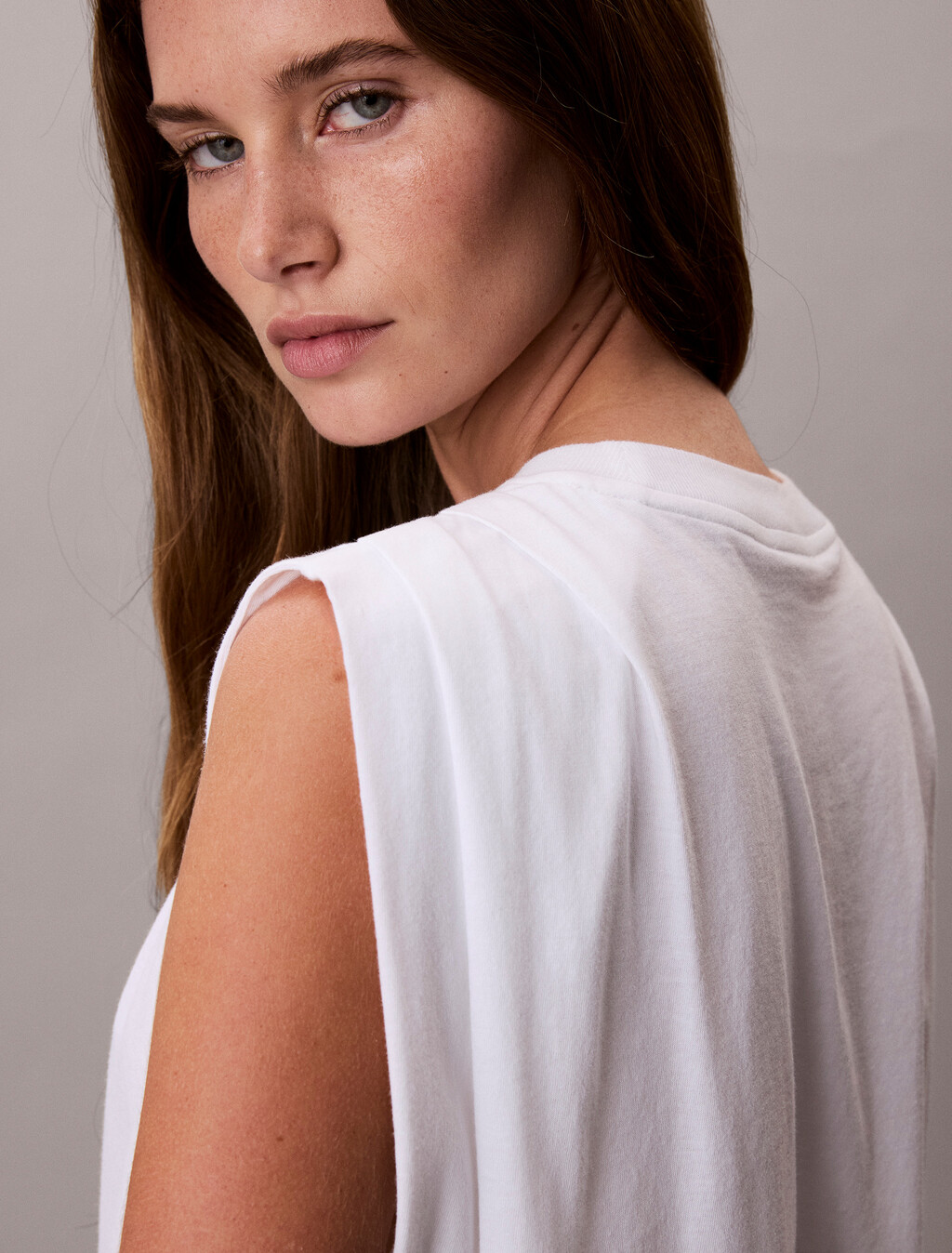 Monogram Shoulder Pleat Tee, Bright White, hi-res