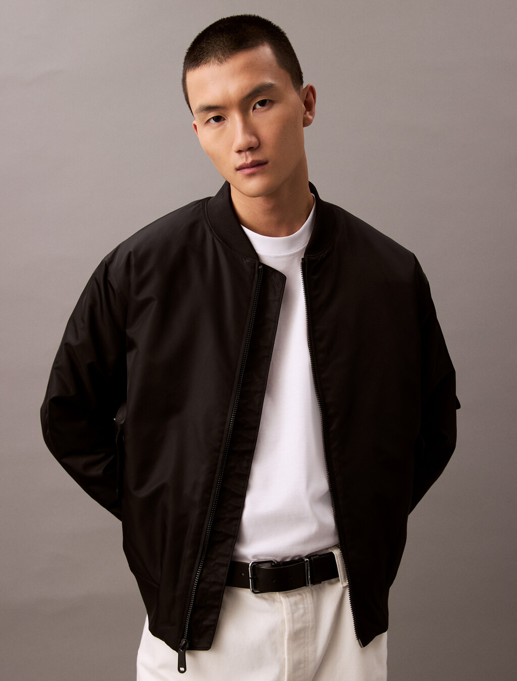 Calvin Logo 圓領上衣, Brilliant White, hi-res